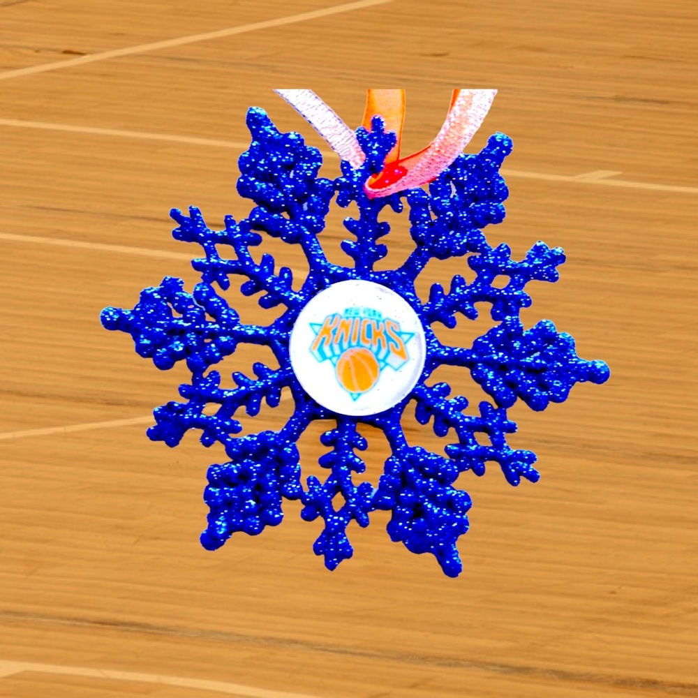 New York KNICKS Basketball Handmade Snowflake *NEW*